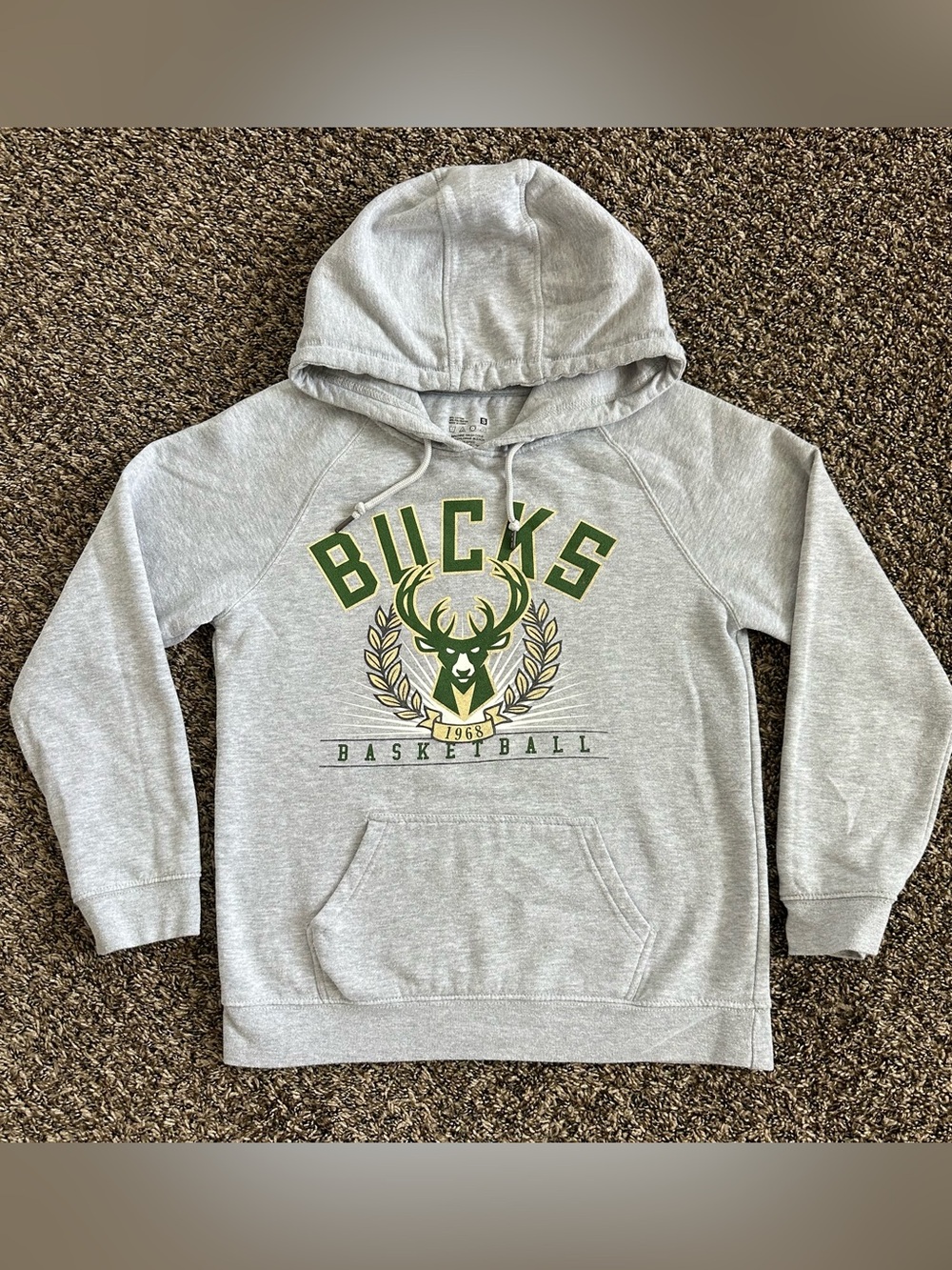 Boys vintage-style Milwaukee Bucks Hardwood Classics (HWC '68) basketball - Y XL